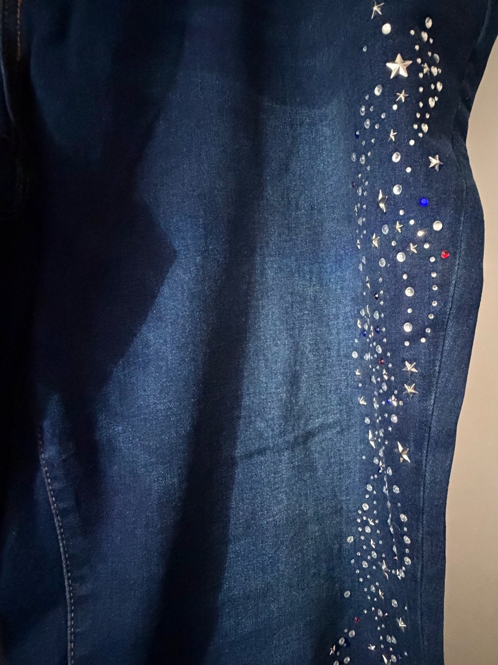 Size 24W DG2 Diane Gilman Women’s Dark Blue Cuffed Embellished Jeans